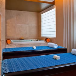 Sauna, body treatments, hydrotherapy, aromatherapy, body wraps