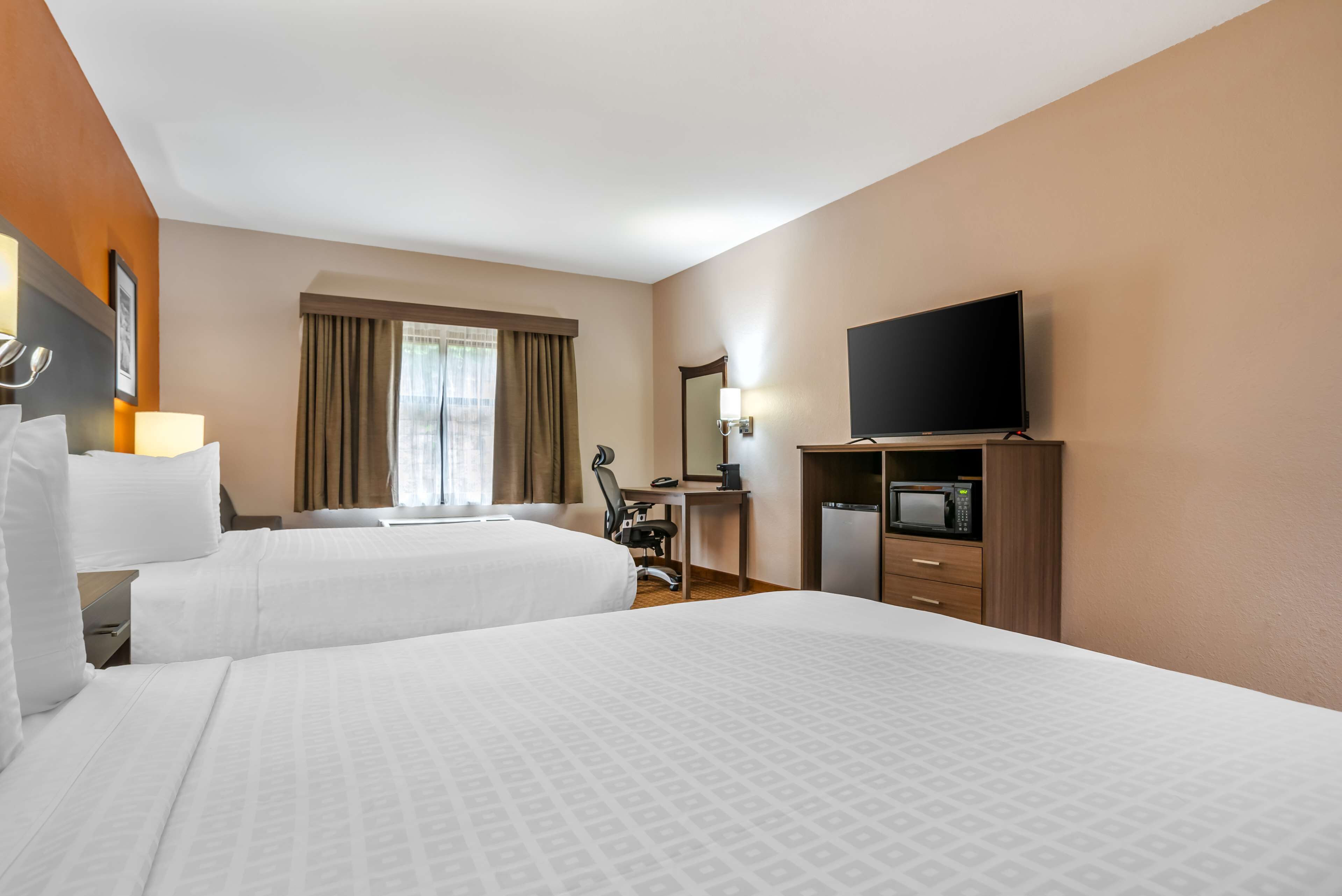 standard room, 2 queen beds, accessible, non smoking | desk, iron/ironing board, free wifi, bed sheets