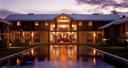 Casterbridge Hollow Boutique Hotel