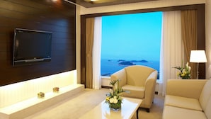 Living room - Harbourview Hotel & Resort (Zhuhai)