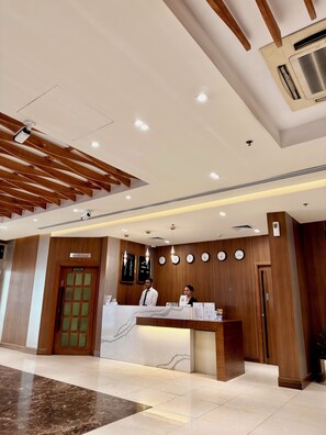 Lobby - Smana Hotel Al Raffa (Dubai)