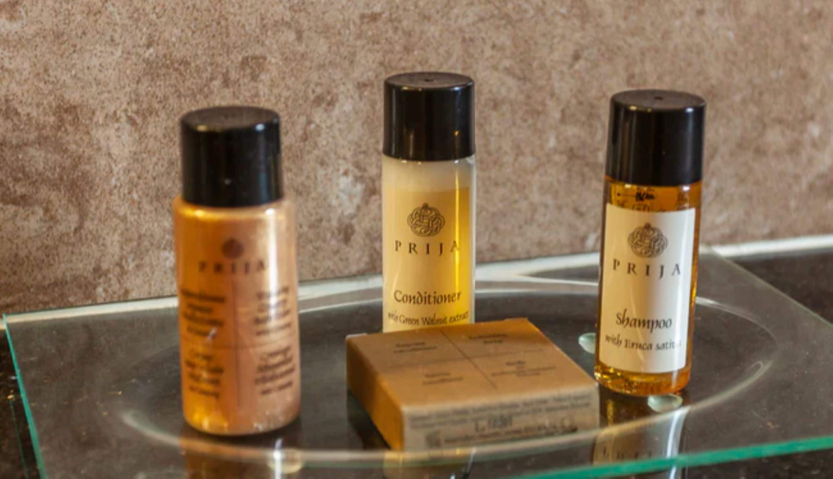 premium bedding, down duvets, in-room safe, desk