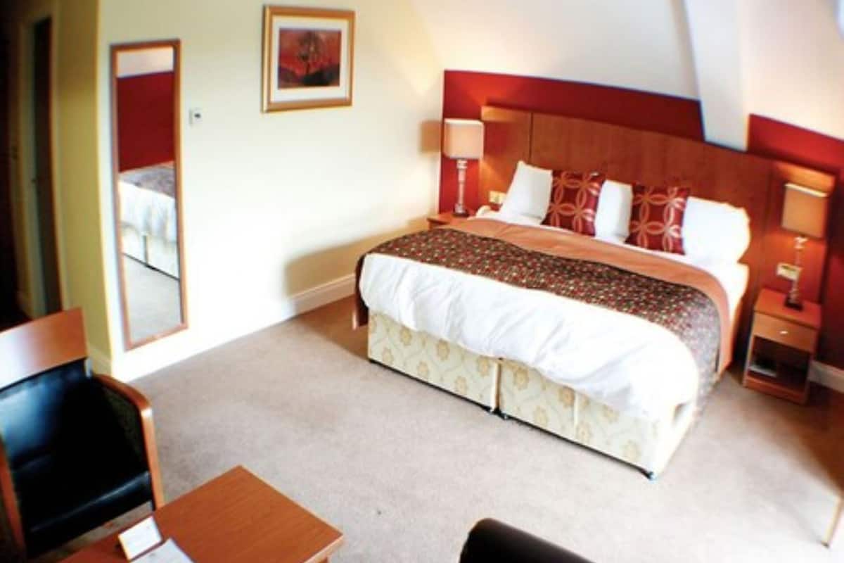 superior double room | premium bedding, down duvets, in-room safe, desk