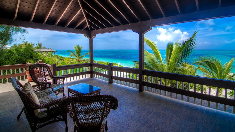 Grace Bay Beach Ocean Villas