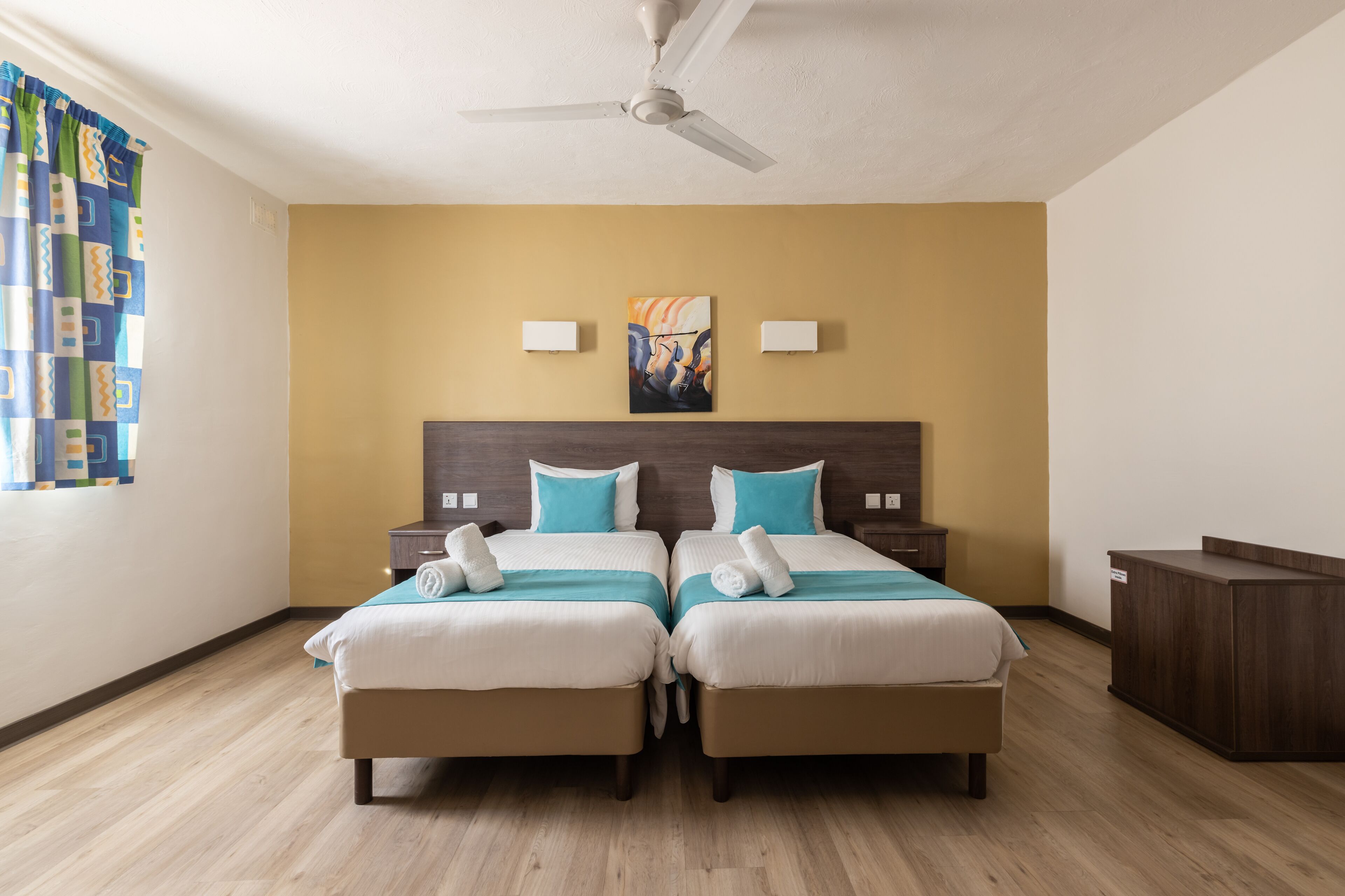 1 bedroom, desk, blackout curtains, free cots/infant beds