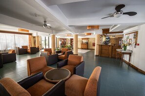 Siddeområde i lobbyen