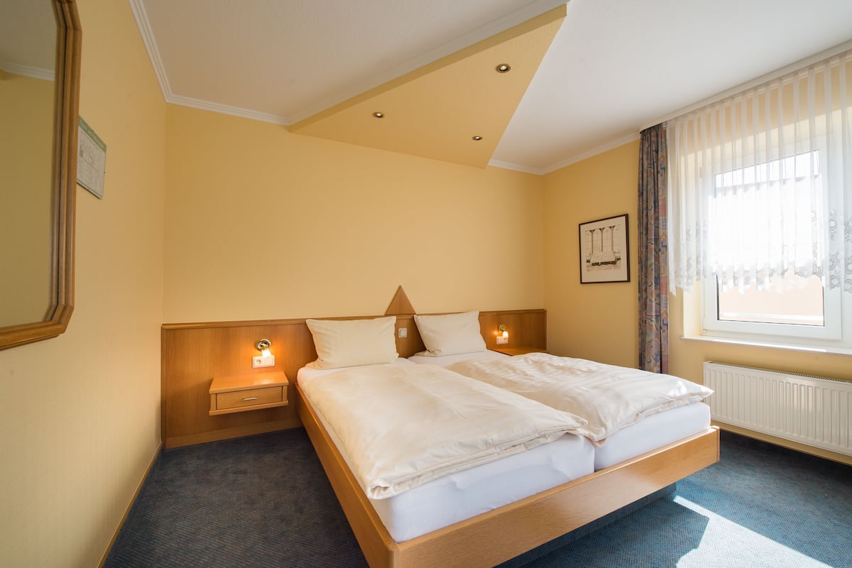 Desk, cribs/infant beds, rollaway beds, free WiFi