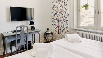 Select Comfort-madrasser, individuell inredning och skrivbord