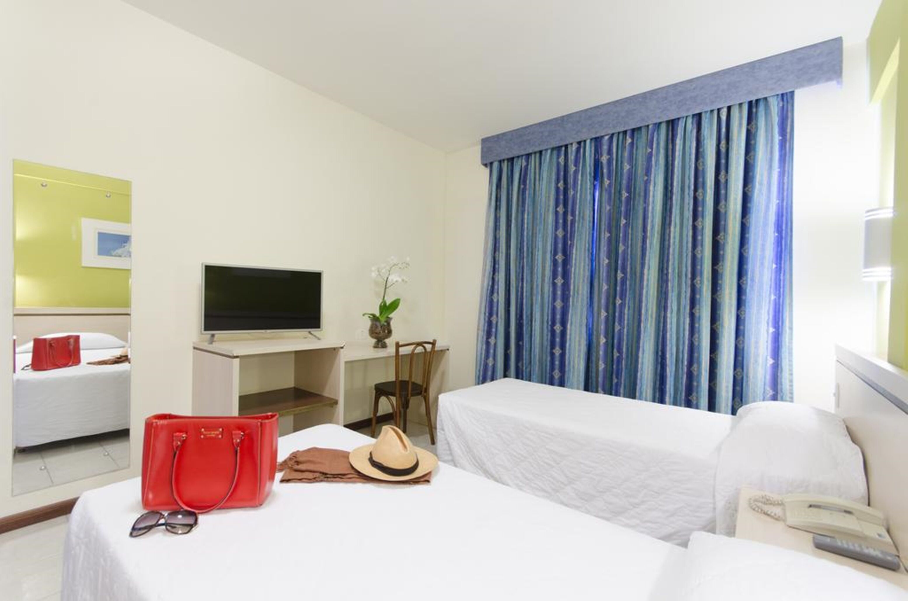 Minibar, free WiFi, wheelchair access