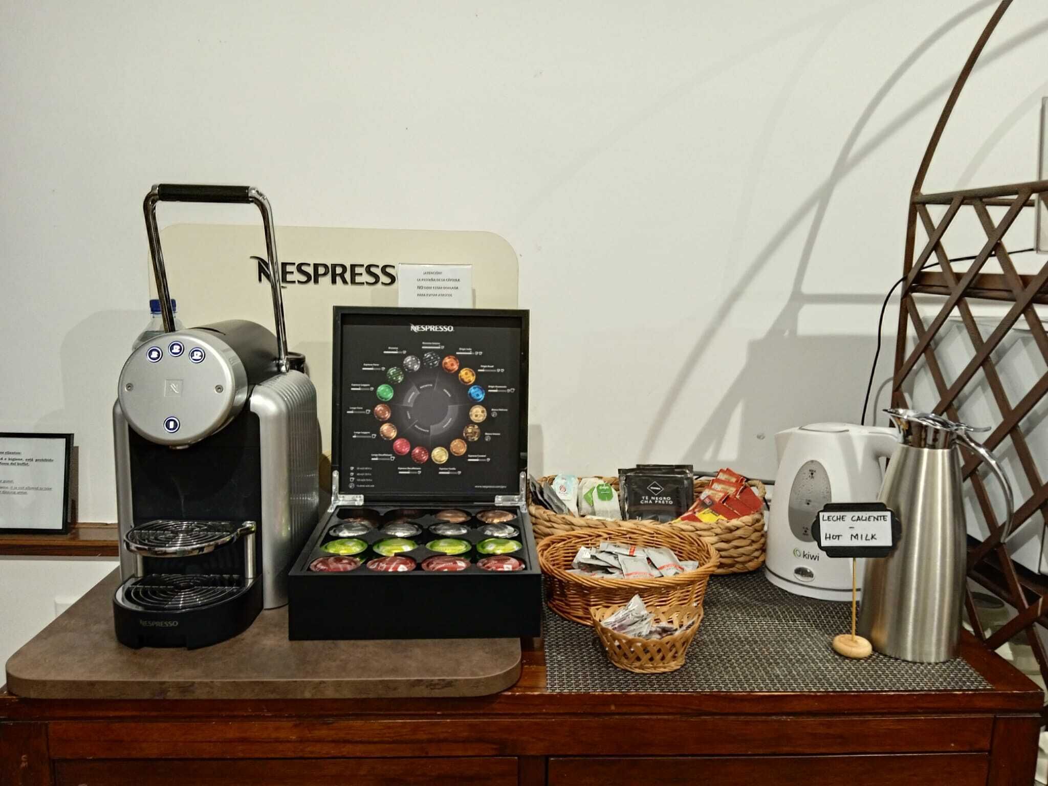 daily full breakfast (eur 9 per person)