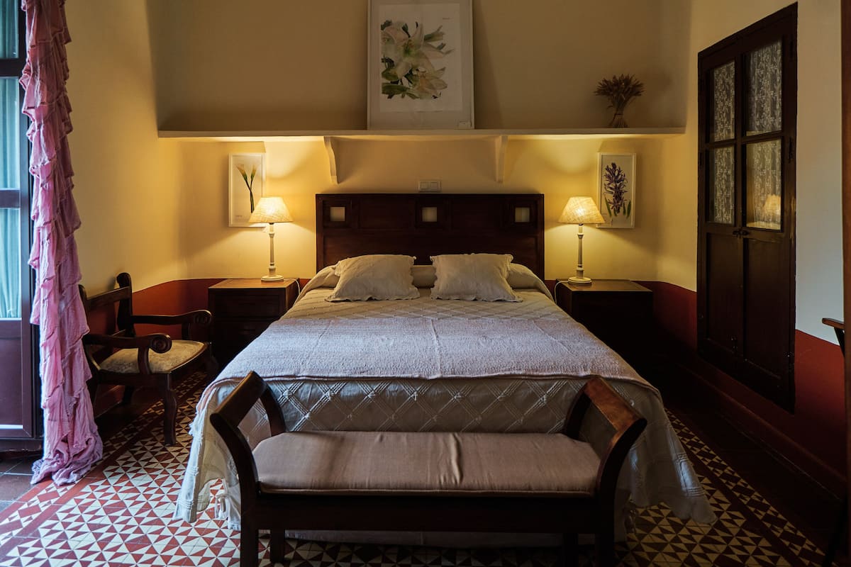 Standard Double Room | 1 bedroom, memory-foam beds, in-room safe, individually decorated