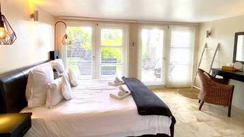 Suite (Springbok) | Premium bedding, pillow-top beds, in-room safe, individually decorated