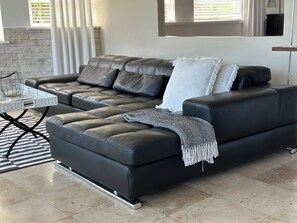 Suite (Zebra) | Hochwertige Bettwaren, Pillowtop-Betten, Zimmersafe