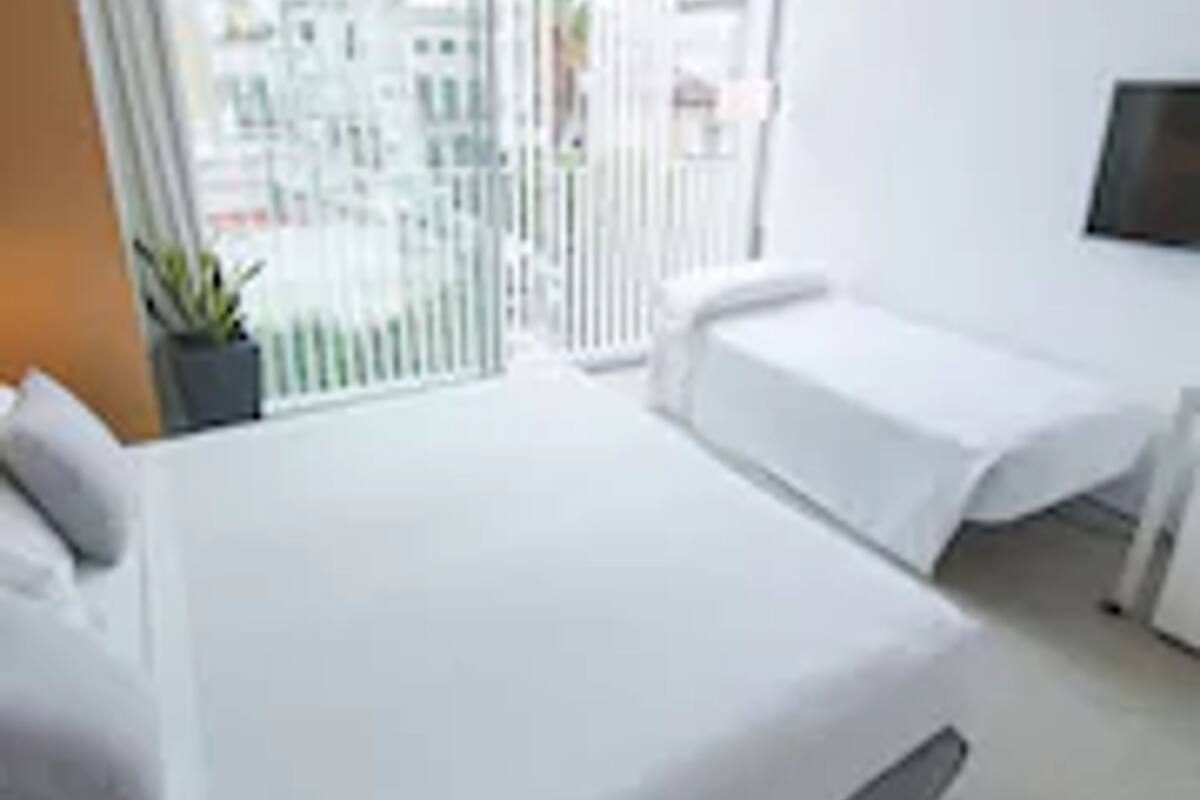 triple room | minibar, in-room safe, desk, laptop workspace