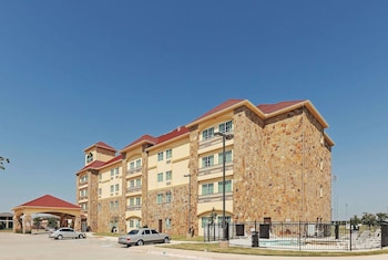 La Quinta Inn & Suites by Wyndham McKinney