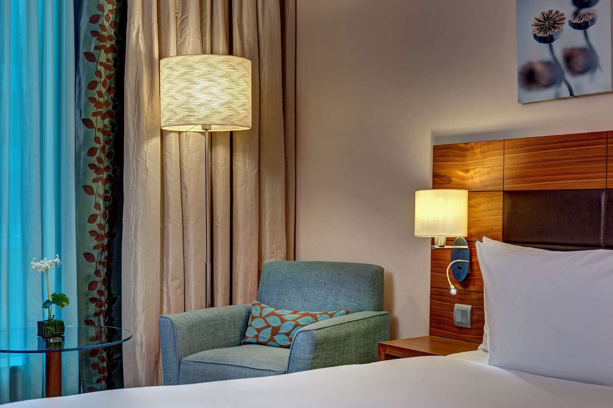 In-room safe, desk, laptop workspace, soundproofing