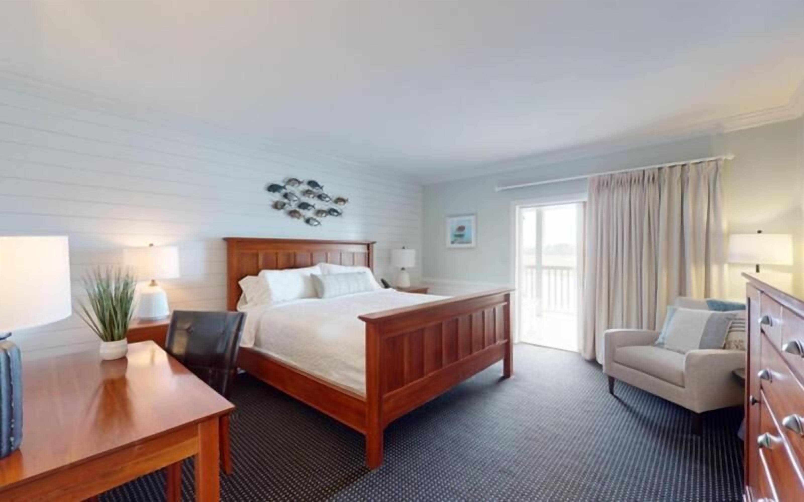 Traditional Room, Balcony - Stair Access Only | Premium bedding, desk, iron/ironing board, free WiFi