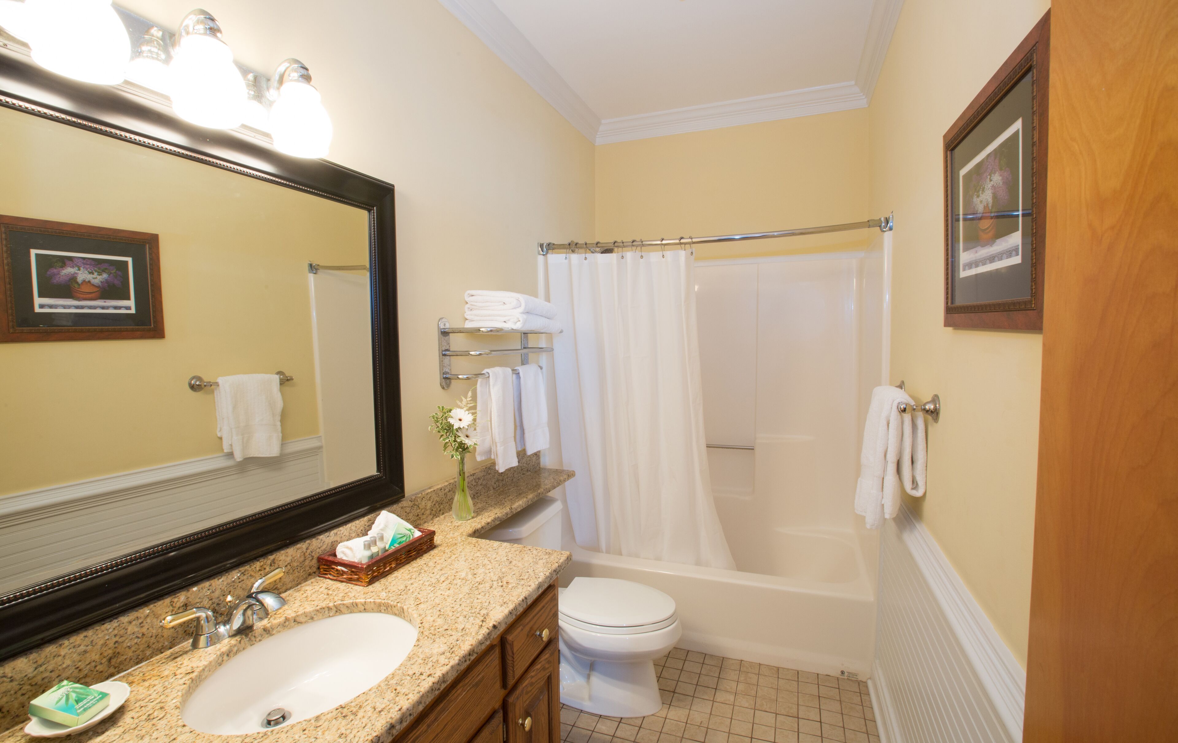 traditional room, balcony - stair access only | bathroom | free toiletries, hair dryer, towels, soap