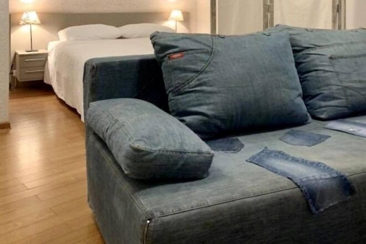 Studio | Iron/ironing board, WiFi (free), bed sheets
