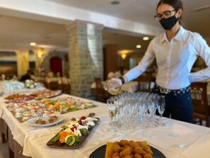 Frühstück, Mittagessen, Abendessen, Pizza