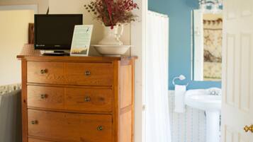 Chambre Double Panoramique pour 1 personne, 1 trĂšs grand lit, vue montagne | Vue de la chambre