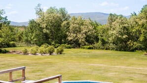 Outdoor pool - Pleasant View B&B (Bristol)