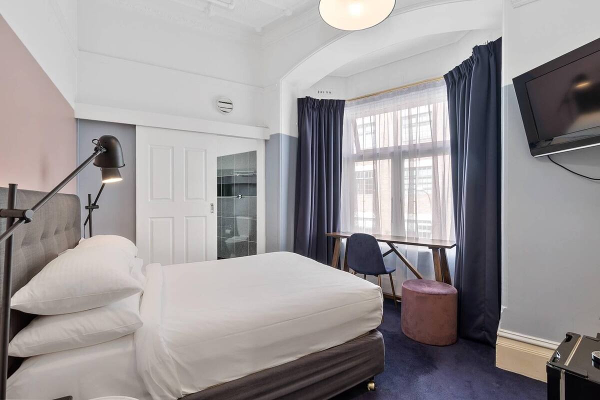 Superior Double Room, 1 Double Bed, Non Smoking | Premium bedding, desk, blackout drapes, iron/ironing board