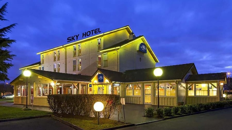 Sky Hotel Goussainville Charles de Gaulle - ex Comfort Hotel