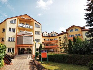 Kiến trúc tòa nhà