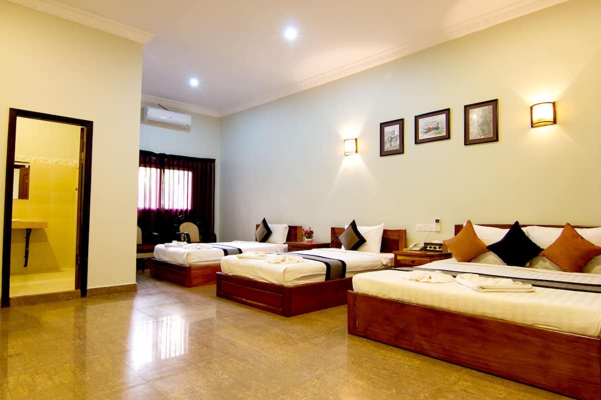 Family Room (Free one-way Airport Pickup) | Minibar, desk, cribs (free), rollaway beds (surcharge)