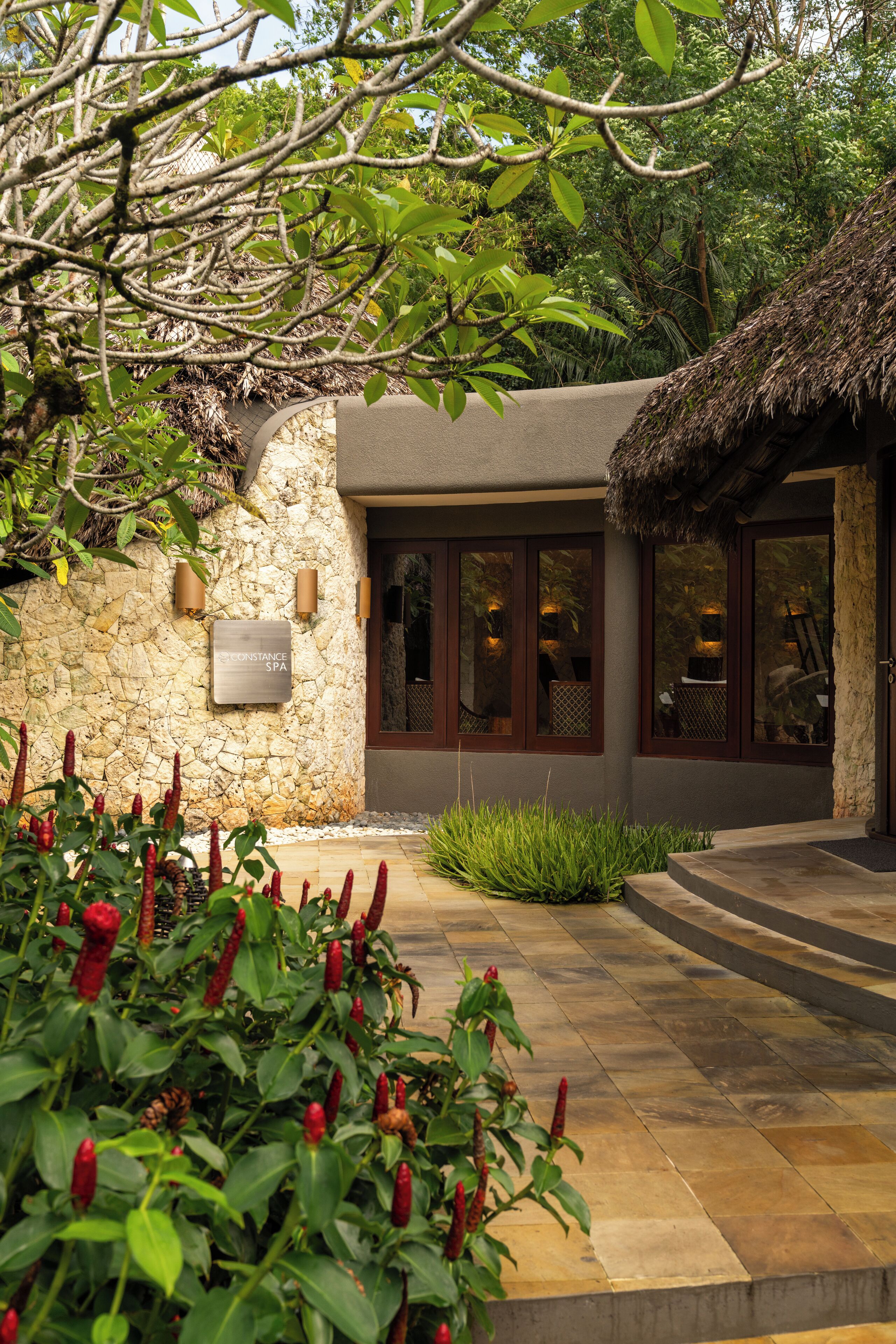 couples treatment room(s), sauna, body treatments, aromatherapy