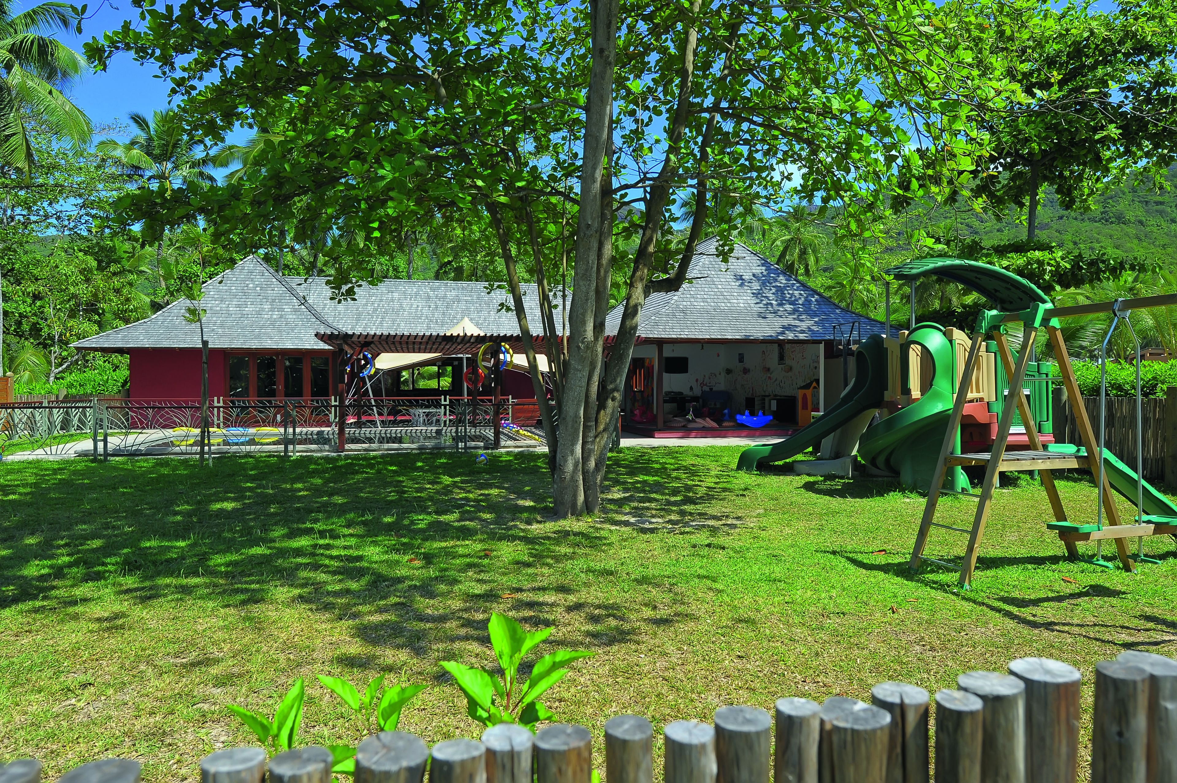children’s play area – outdoor
