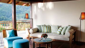 Villa, 2 Bedrooms (Hillside) Adults only | Terrasse/Patio