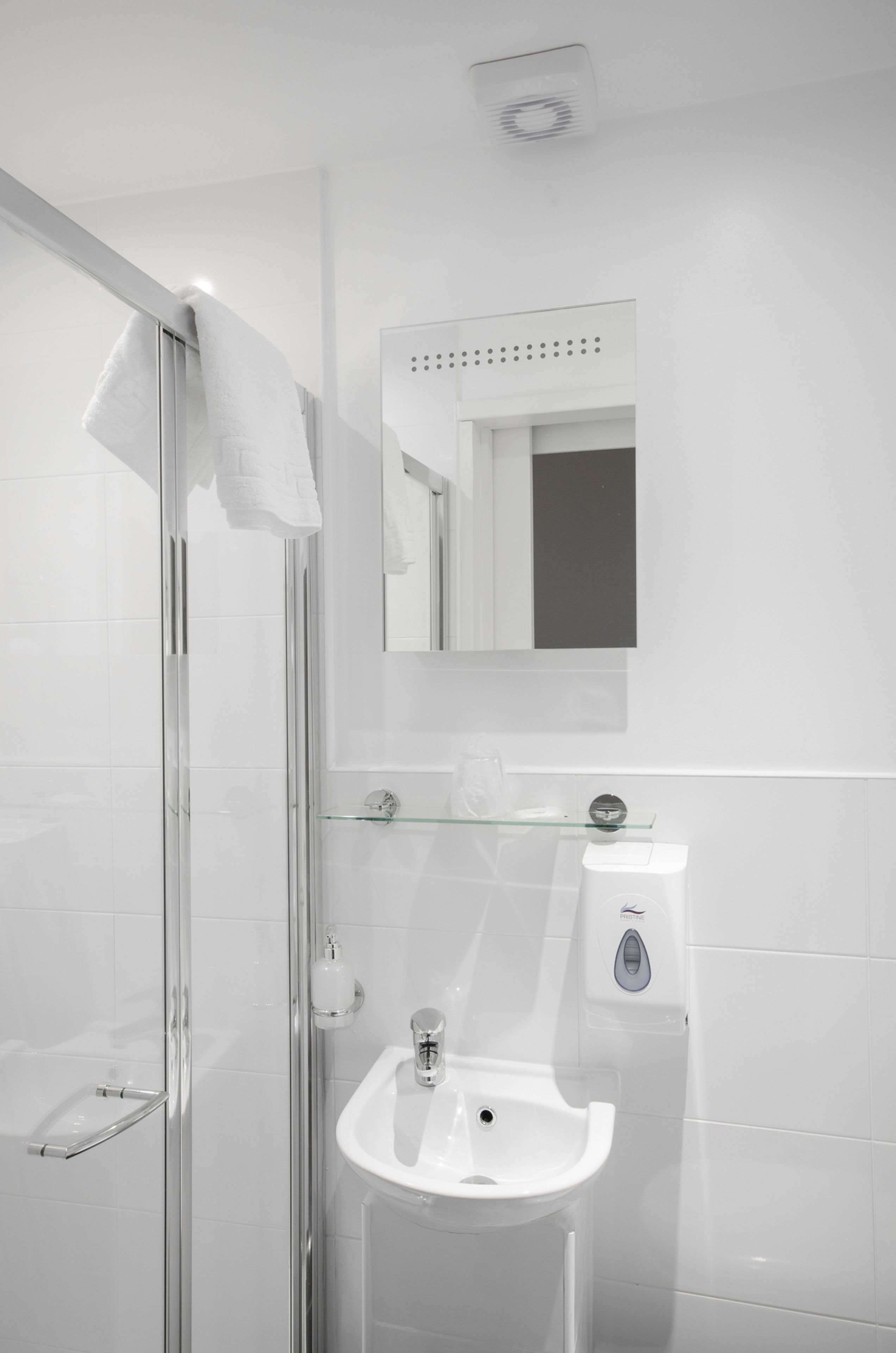 single room | bathroom | shower, hair dryer, towels
