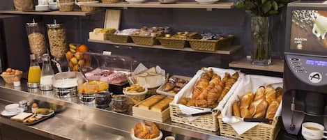 Daily buffet breakfast (EUR 12 per person)