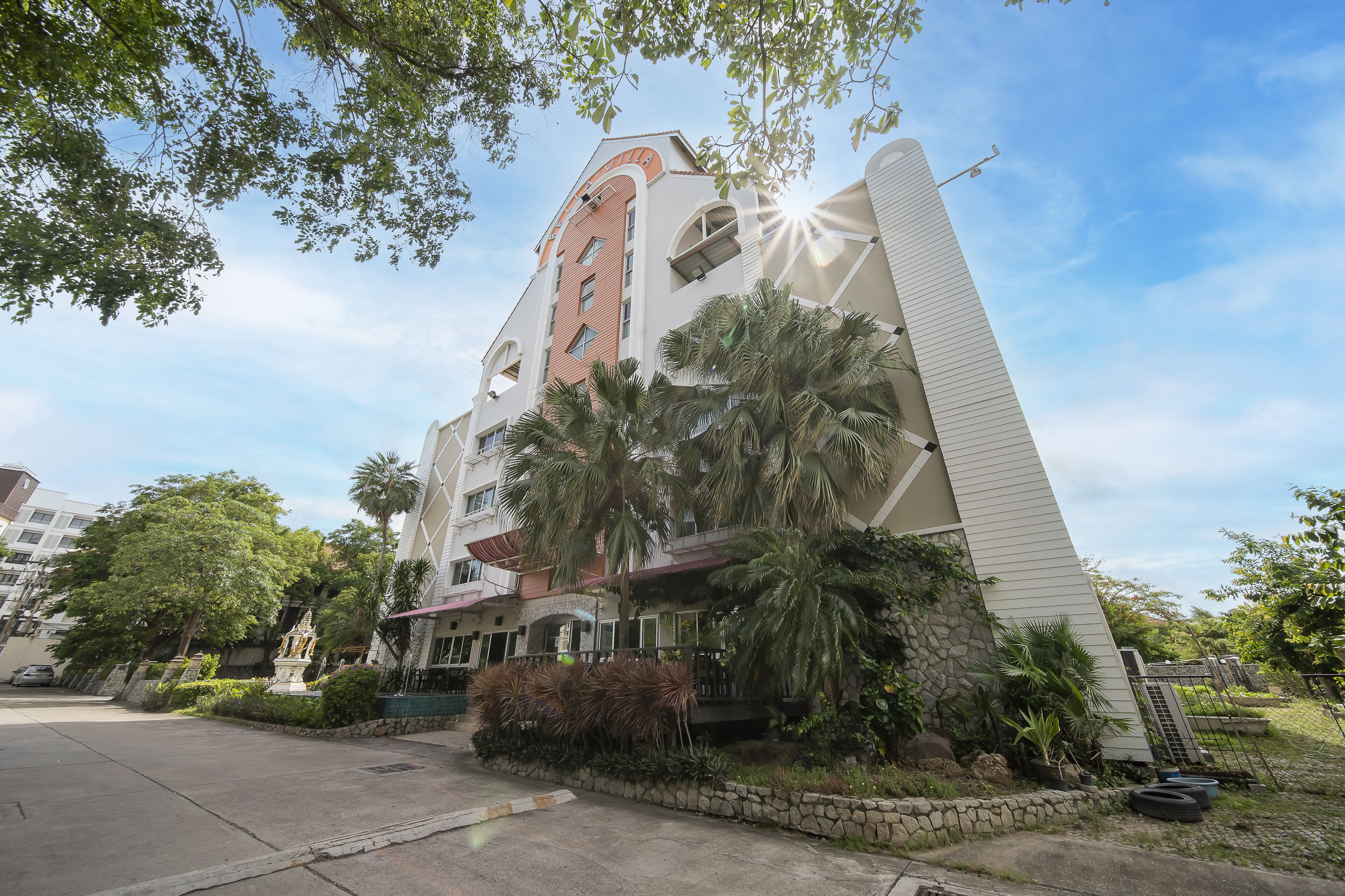 Photo - Bella Villa Pattaya 3rd Road