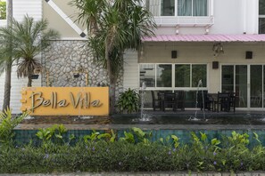 Front of property - Bella Villa Pattaya 3rd Road (Pattaya)