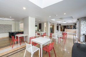 Breakfast served - Bella Villa Pattaya 3rd Road (Pattaya)