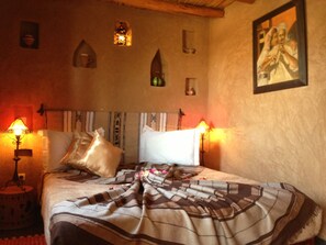 Suite Junior, 1 chambre (Suite Junior) | Coffre-fort, décor unique, ameublement unique, accès au Wi-Fi (inclus)