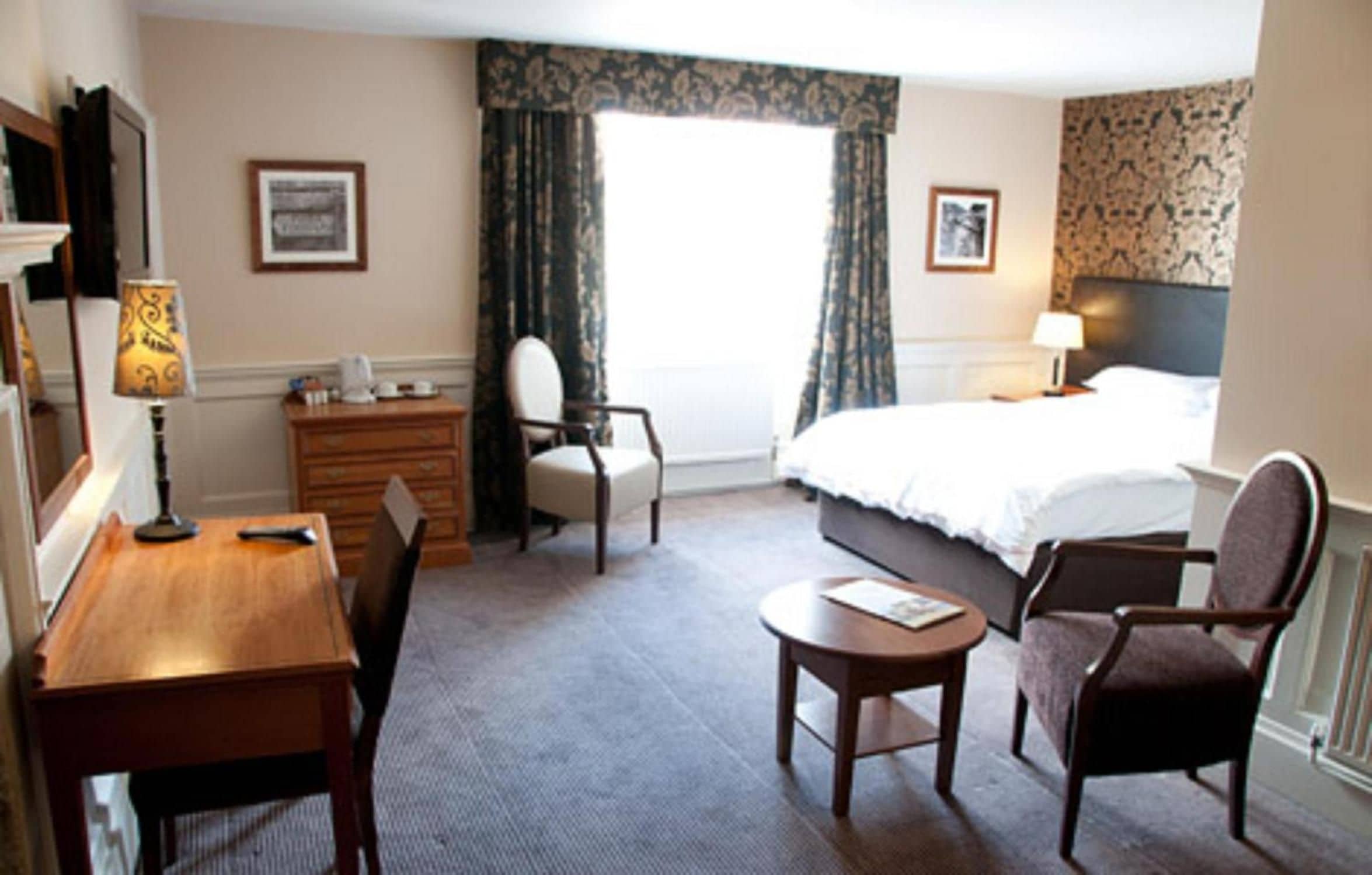 Photo - Woolpack Inn Beckington by Greene King Inns