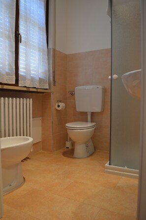 Chambre double avec salle de bain privée | Salle de bain