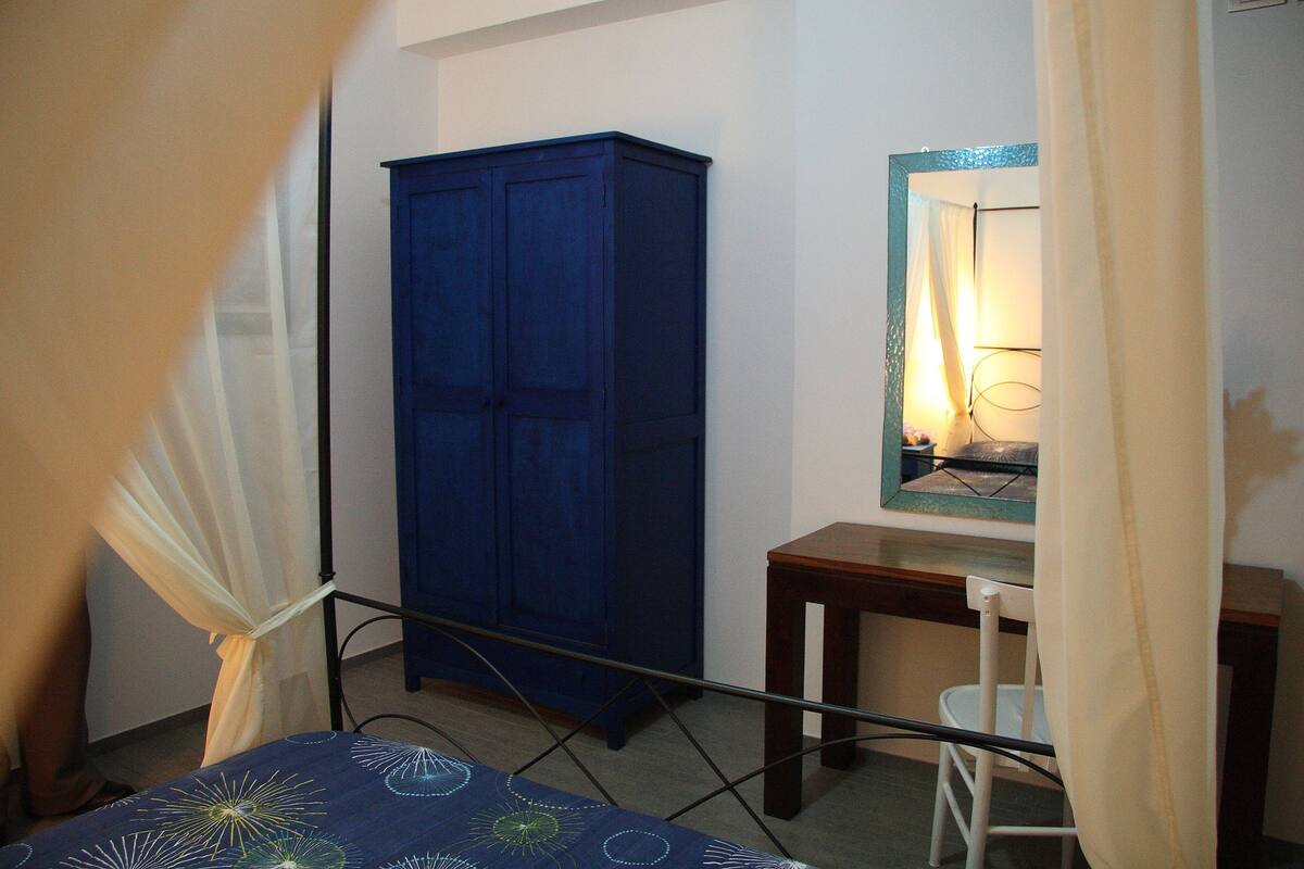 Double Room (Blue) | Premium bedding, desk, rollaway beds, WiFi