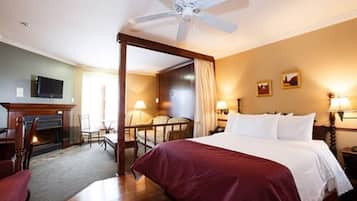 Suite | In-room safe, desk, soundproofing, iron/ironing board