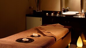 Couples treatment room(s), body treatments, body wraps, body scrubs - Park Plaza London Westminster Bridge (London)