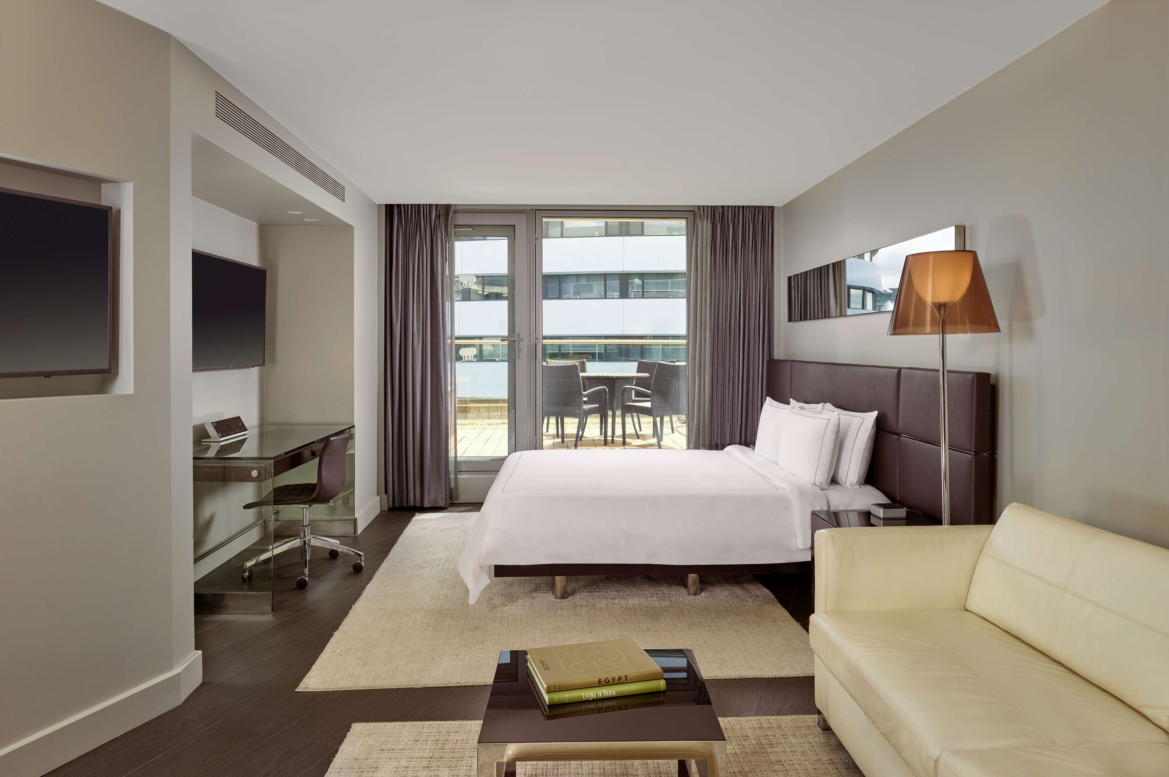 egyptian cotton sheets, premium bedding, memory-foam beds, minibar