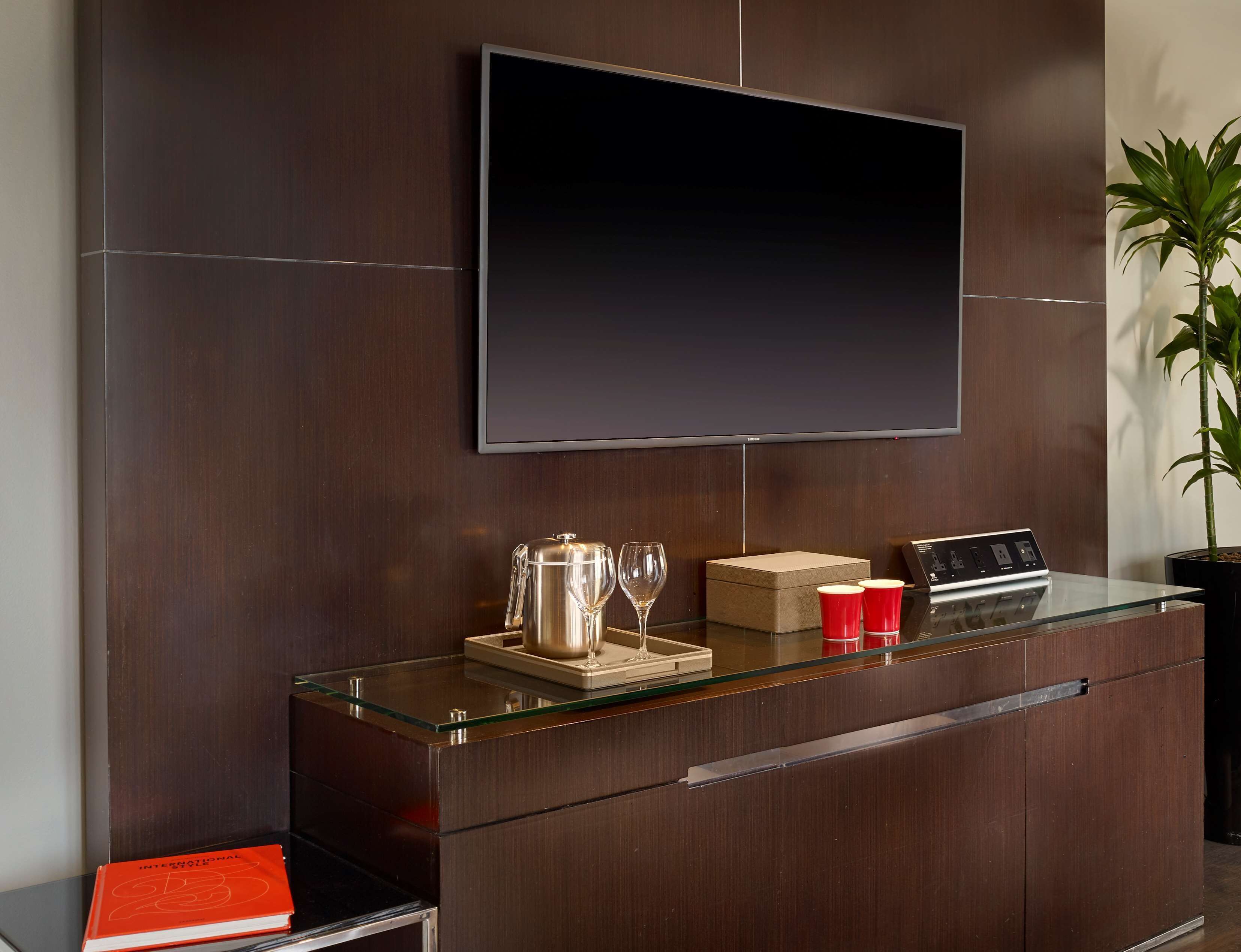 egyptian cotton sheets, premium bedding, memory-foam beds, minibar