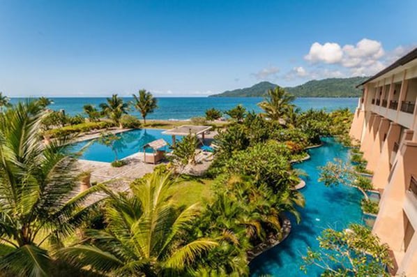 2 outdoor pools, sun loungers