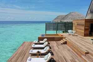 Couples treatment rooms, sauna, hot tub, steam room, body treatments - Anantara Kihavah Maldives Villas (Kihavah)