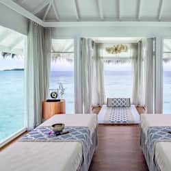 Couples treatment rooms, sauna, hot tub, steam room, body treatments