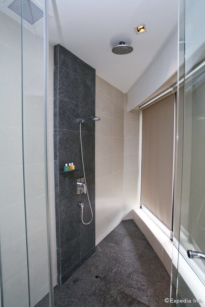 D'Hotel Singapore by null